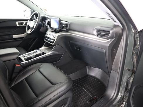 Certified 2024 Ford Explorer XLT w/ Equipment Group 202A AWD/4WD image 67