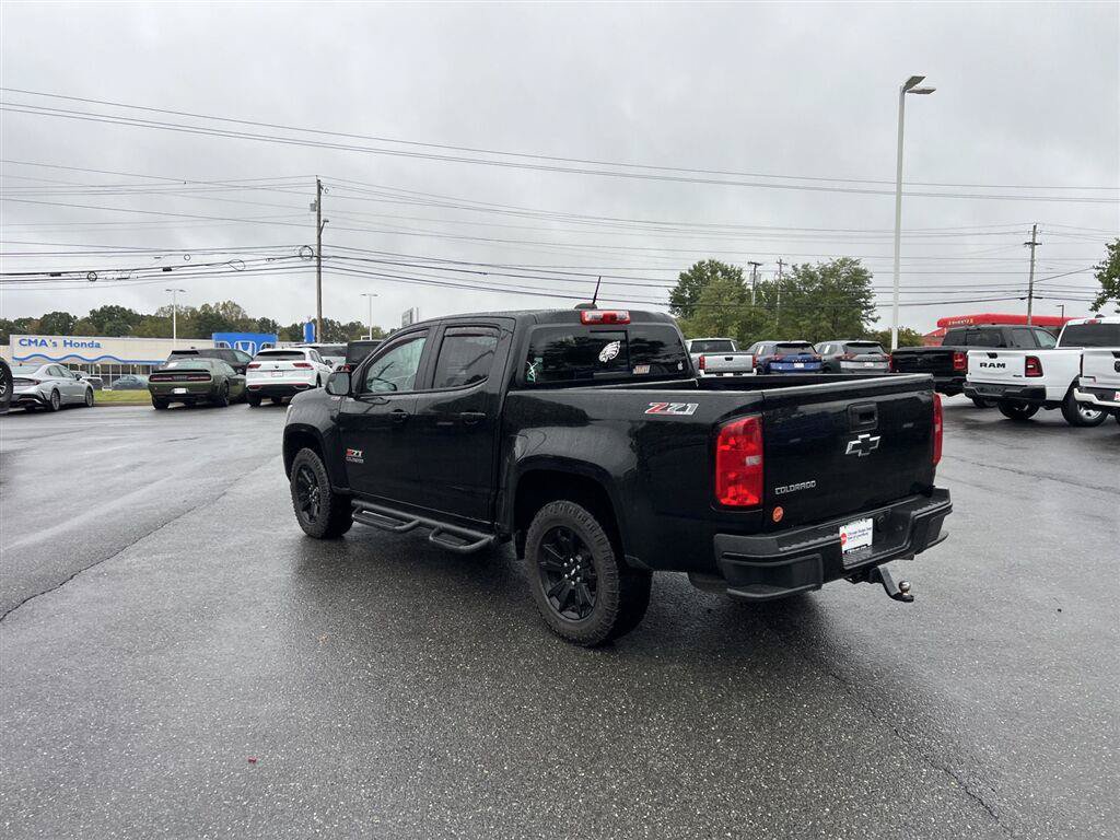 Used 2016 Chevrolet Colorado Z71 w/ Z71 Midnight Edition AWD/4WD image 3