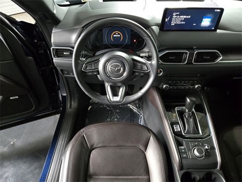Used 2022 MAZDA CX-5 Signature image 17