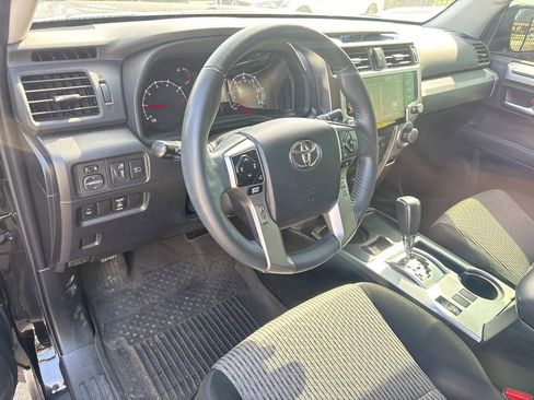 Used 2021 Toyota 4Runner SR5 image 18