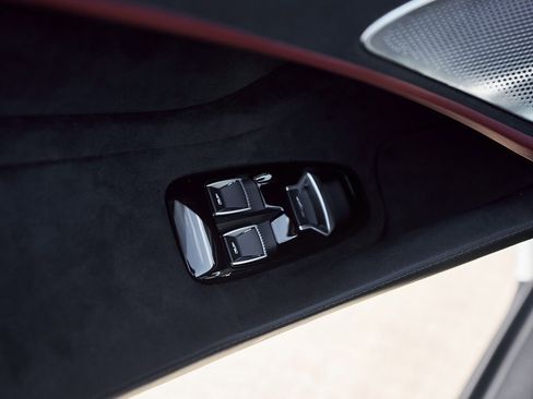 Used 2025 McLaren GTS image 31