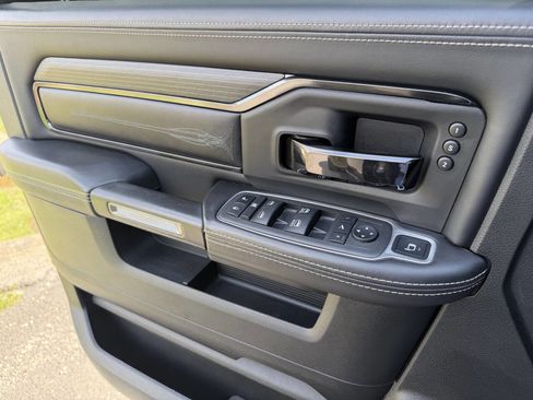 Used 2022 RAM 3500 Limited image 26