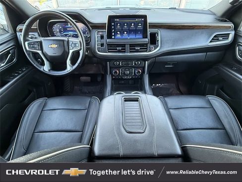 Used 2023 Chevrolet Suburban Premier image 12