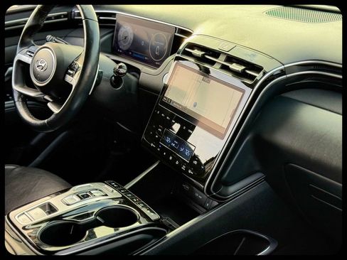 Used 2024 Hyundai Tucson Limited image 10