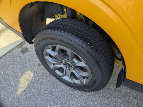 Used 2022 Ford Maverick XLT image 39