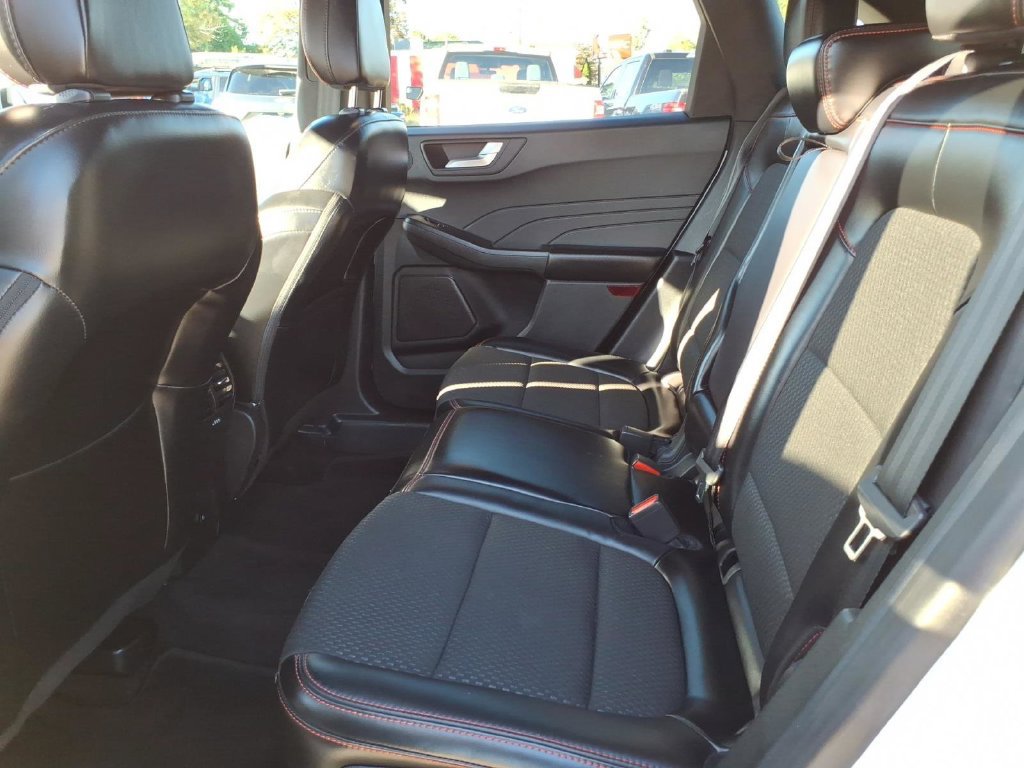 Used 2023 Ford Escape ST-Line Select w/ Tech Pack #2 AWD/4WD image 15