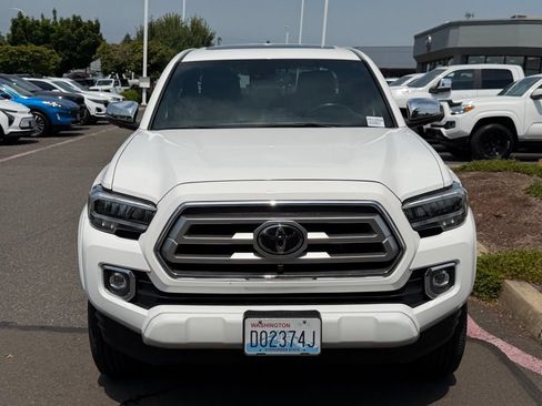 Used 2022 Toyota Tacoma Limited w/ Black Out Package (TMS) AWD/4WD image 3