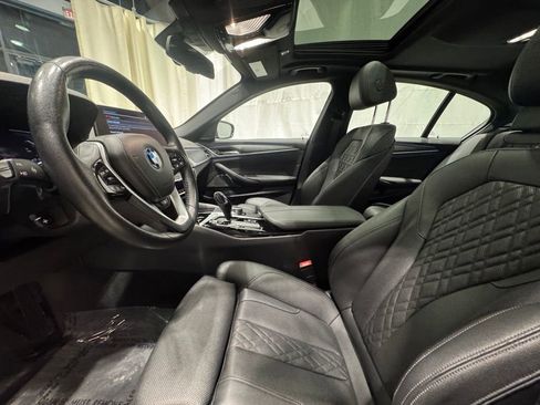 Certified 2023 BMW 530e xDrive 530e iPerformance w/ Premium Package image 21