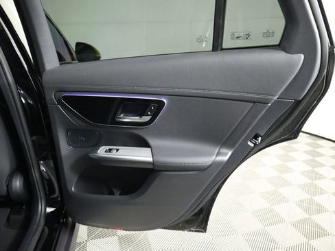 Certified 2025 Mercedes-Benz GLC 300 image 27
