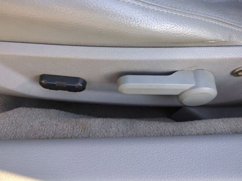 Used 2005 Ford Mustang GT image 18