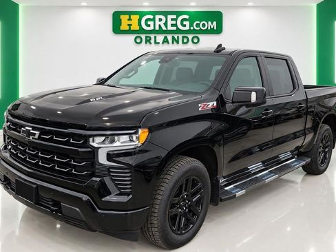 Used 2024 Chevrolet Silverado 1500 RST w/ Convenience Package II AWD/4WD image 4