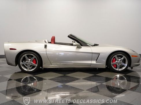 Used 2006 Chevrolet Corvette 3LT Convertible w/ Preferred Equipment Group image 14