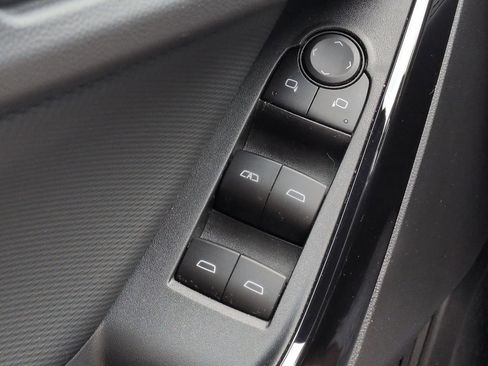 Used 2026 Chevrolet Equinox LT w/ Convenience Package II FWD image 24