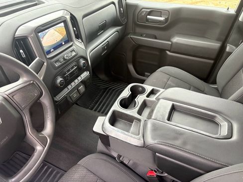 Used 2020 Chevrolet Silverado 1500 Custom w/ Custom Value Package image 19