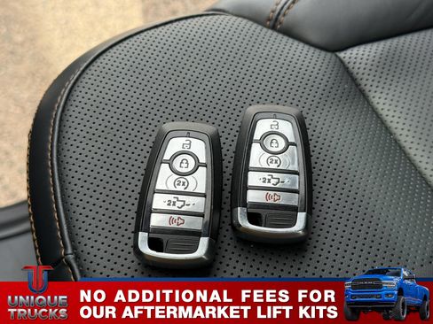 Used 2023 Ford F350 Platinum AWD/4WD image 37