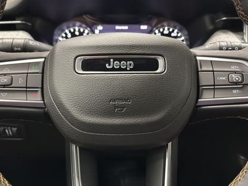New 2026 Jeep Compass Latitude AWD/4WD image 16