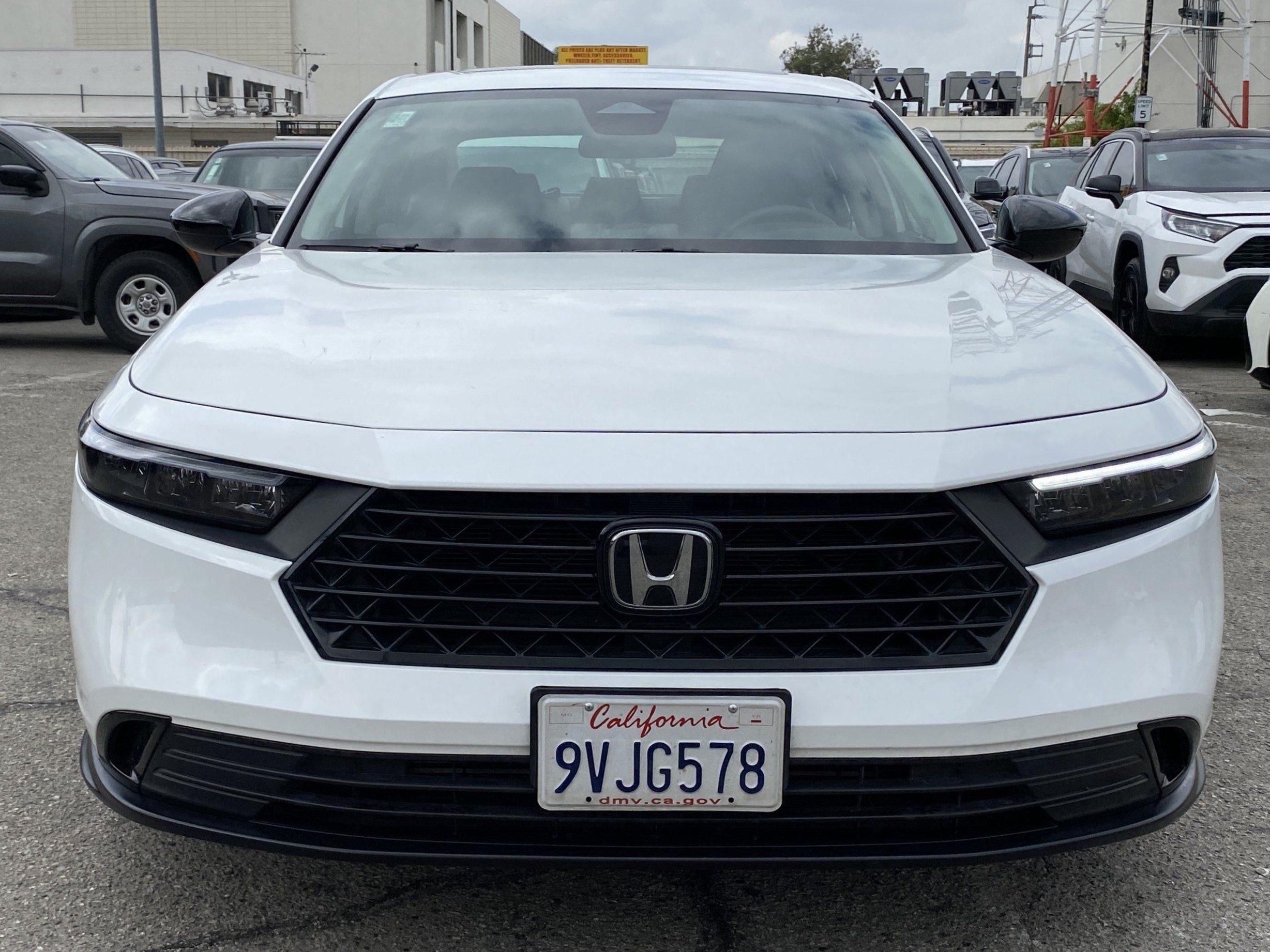 Used 2025 Honda Accord SE image 4