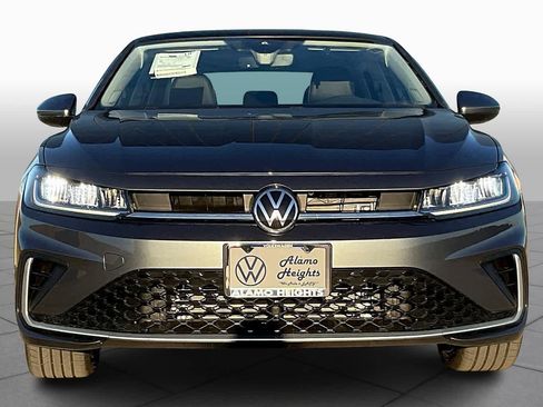 New 2025 Volkswagen Jetta SE image 3