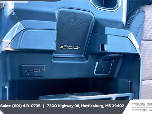 New 2026 Chevrolet Silverado 1500 High Country AWD/4WD image 24