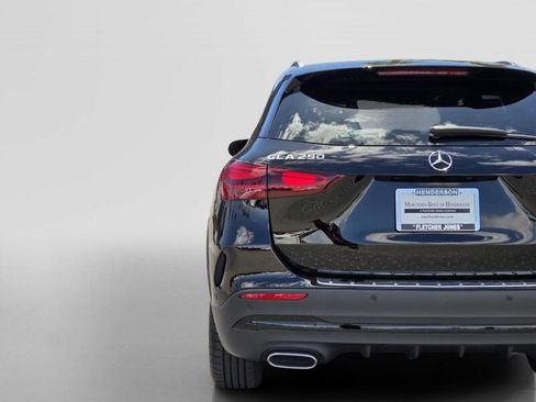 Certified 2026 Mercedes-Benz GLA 250 image 11