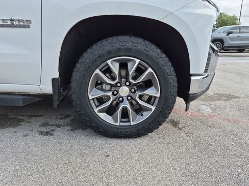 Used 2019 Chevrolet Silverado 1500 LT w/ Texas Edition AWD/4WD image 15