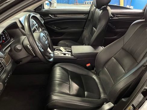 Used 2022 Honda Accord Touring image 21