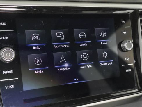 Used 2023 Volkswagen Atlas SEL R-Line AWD/4WD image 32
