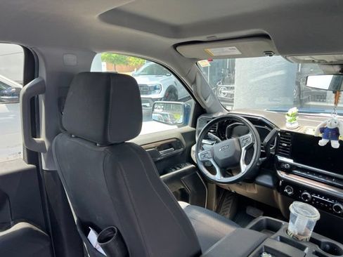 Used 2023 Chevrolet Silverado 1500 RST AWD/4WD image 9