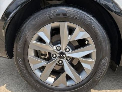 Used 2023 Kia Sportage SX FWD image 12