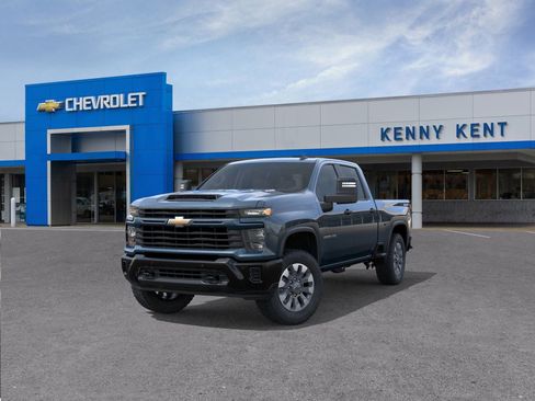 New 2026 Chevrolet Silverado 2500 Custom w/ Custom Value Package AWD/4WD image 8