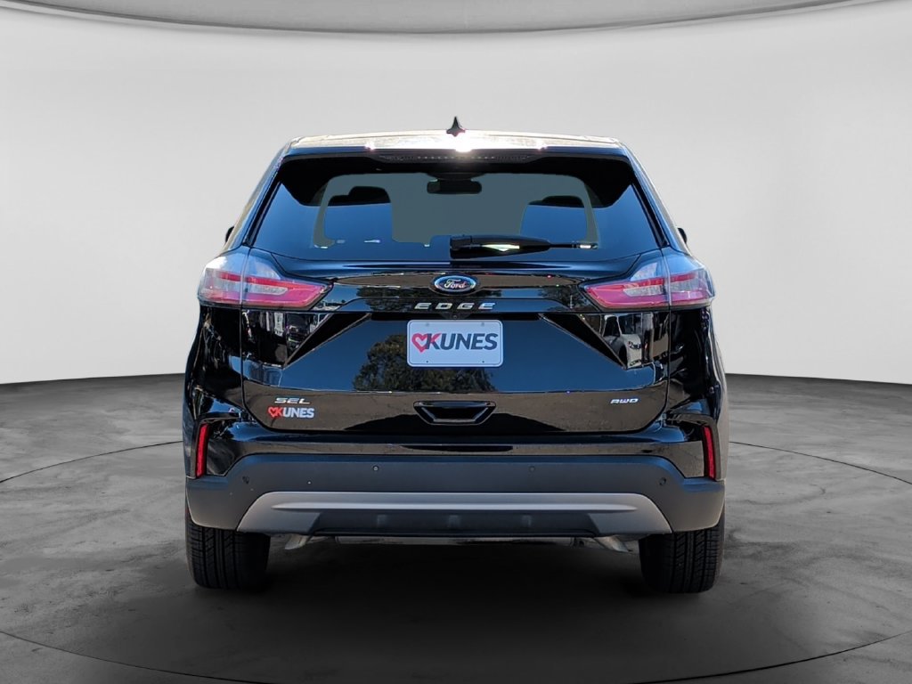 Used 2024 Ford Edge SEL AWD/4WD image 6