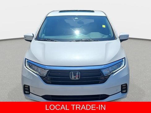 Used 2022 Honda Odyssey Elite image 2