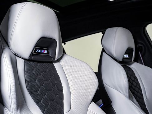 Used 2022 BMW X6 M Competition w/ Competition Package image 17