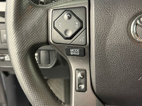 Certified 2021 Toyota Tacoma TRD Off-Road w/ Technology Package AWD/4WD image 26