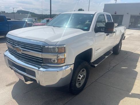 Used 2015 Chevrolet Silverado 2500 W/T w/ WT Convenience Package AWD/4WD image 5
