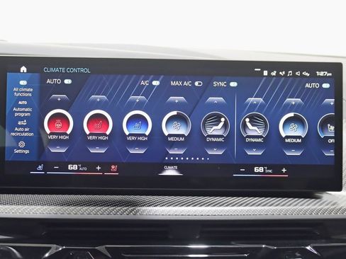 Used 2023 BMW XM AWD/4WD image 24