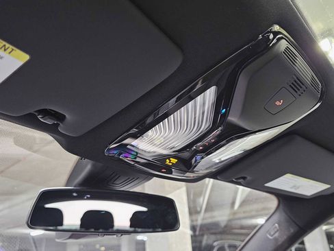 New 2025 BMW i4 xDrive40i image 21