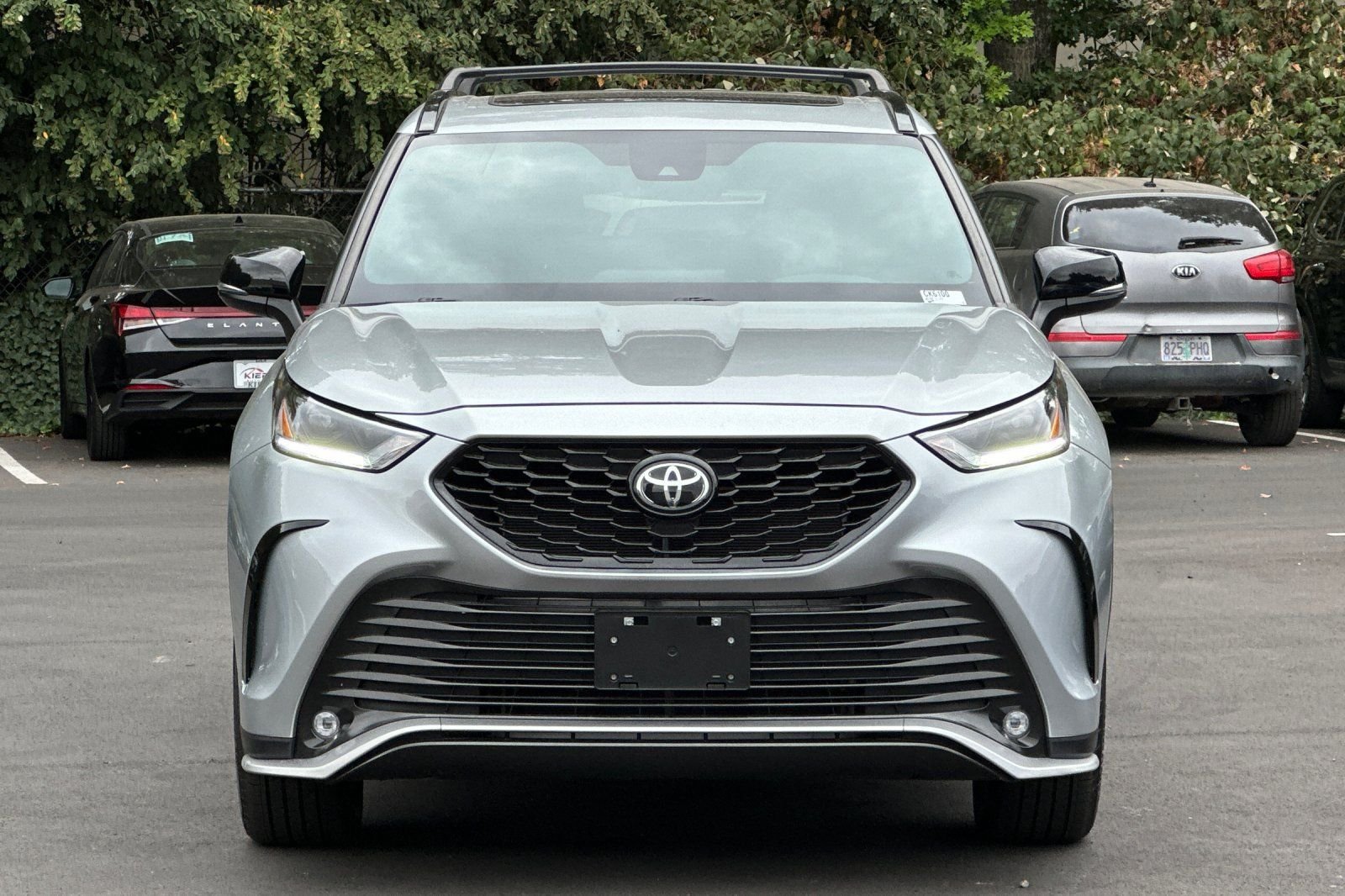 Used 2023 Toyota Highlander XSE AWD/4WD image 9