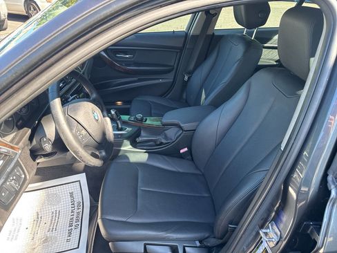 Used 2016 BMW 320i xDrive Sedan image 11