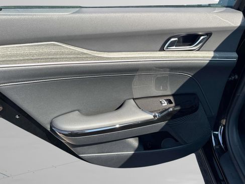 New 2026 Kia K5 EX image 17