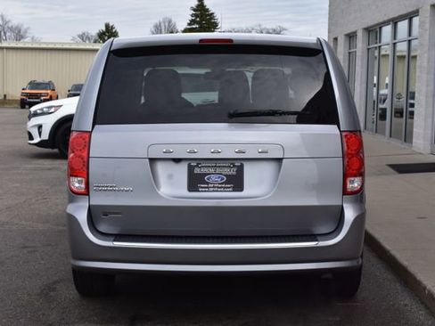 Used 2019 Dodge Grand Caravan SE image 8