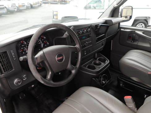 Used 2013 GMC Savana 3500 w/ Power Package RWD image 15