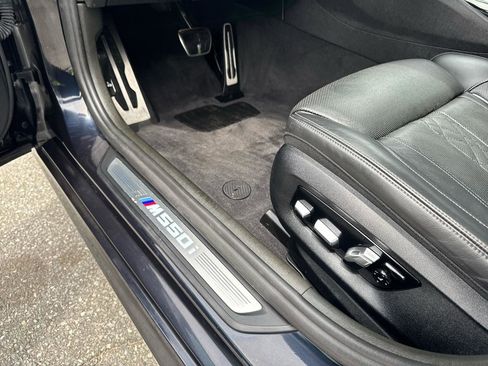 Used 2018 BMW M550i xDrive AWD/4WD image 18
