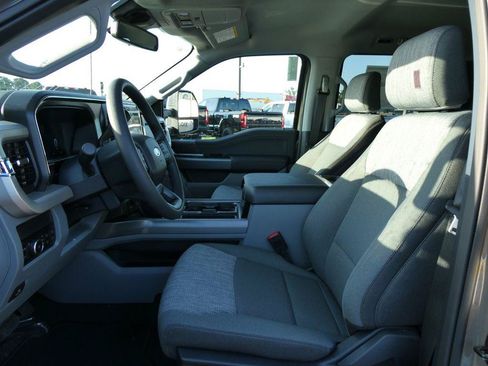 New 2026 Ford F250 XLT w/ XLT Premium Package AWD/4WD image 39