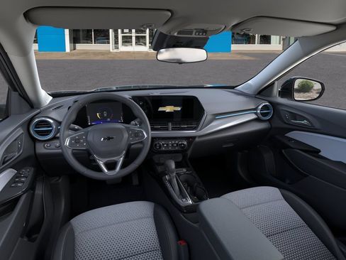 New 2026 Chevrolet Trax LT w/ Driver Confidence Package FWD image 19