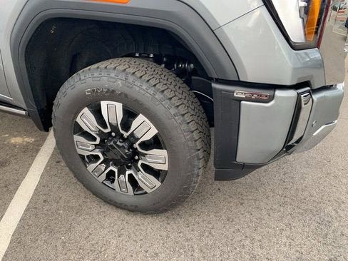 New 2026 GMC Sierra 2500 Denali w/ Denali Reserve Package image 5