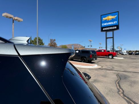 Used 2025 Chevrolet Equinox RS w/ Convenience Package III AWD/4WD image 8