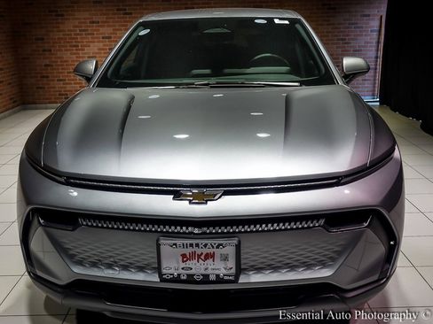 New 2026 Chevrolet Equinox EV LT image 6