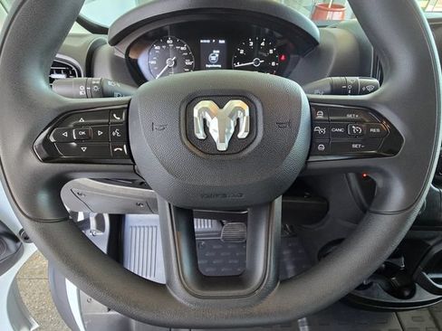 Used 2025 RAM ProMaster 2500 FWD image 14