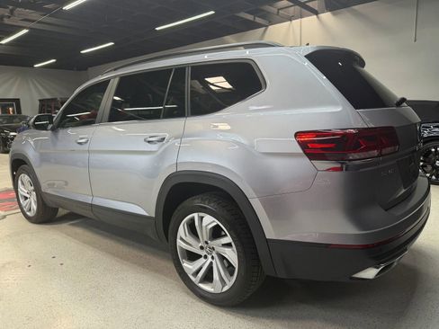 Used 2021 Volkswagen Atlas SE image 16